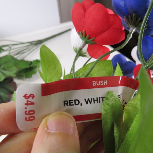 Red White & Blue Patriotic (2) Bunches of bound flowers - Picture 9 of 9